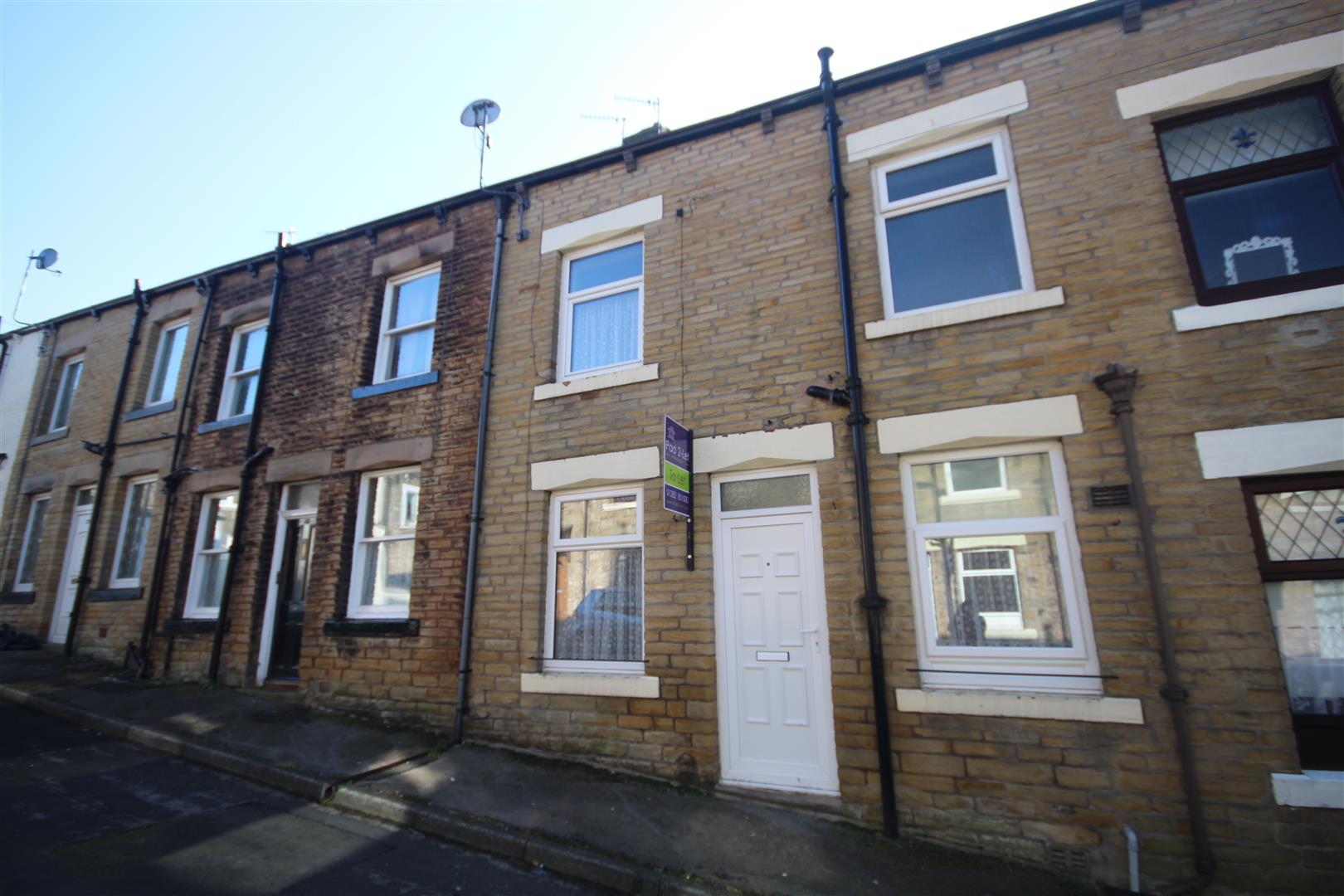 1 bedroom cottage To Let in Barnoldswick - Main Image
